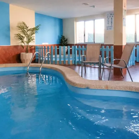 Xulia Aparthotel 4*